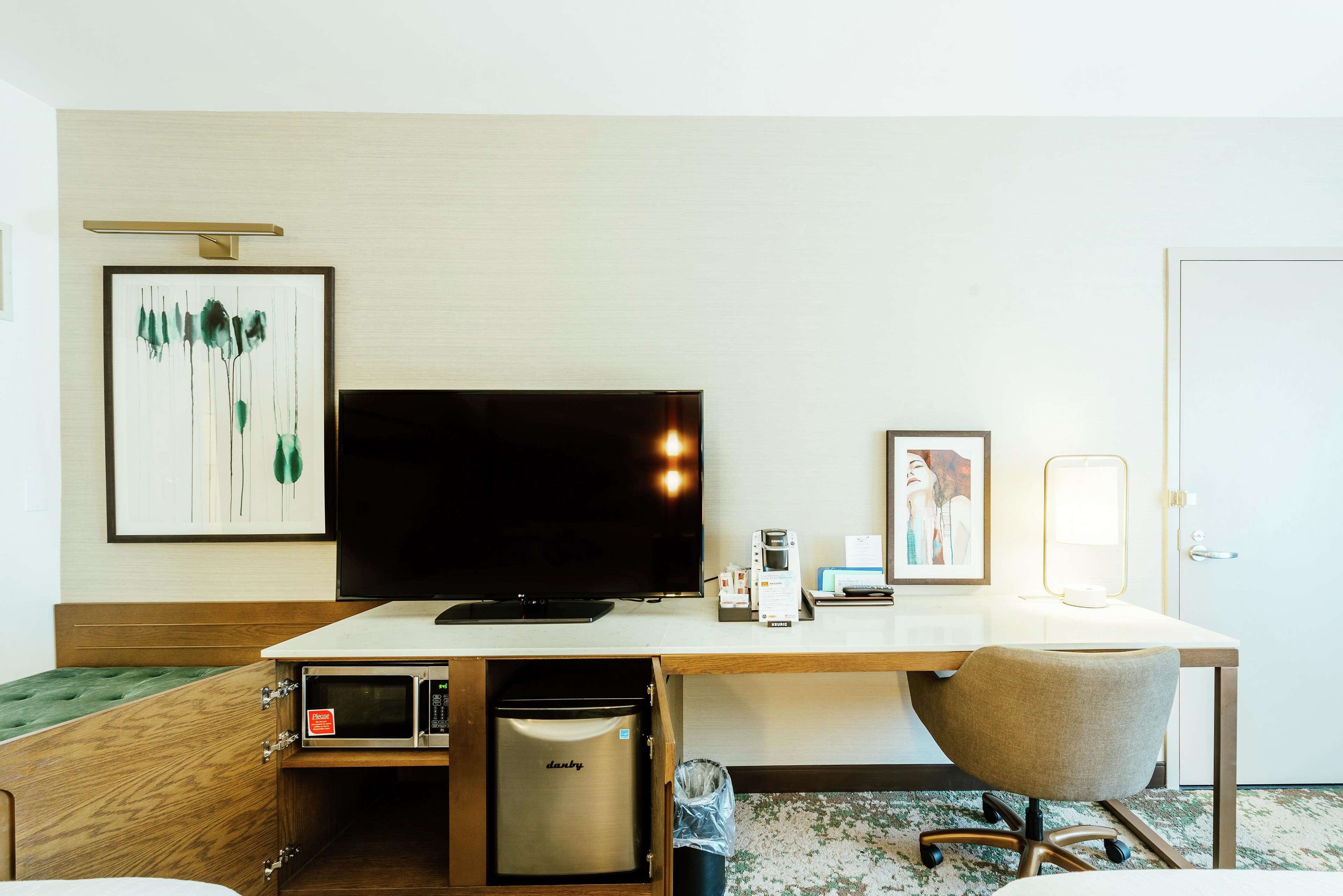 Hilton Garden Inn Denver Union Station Photo