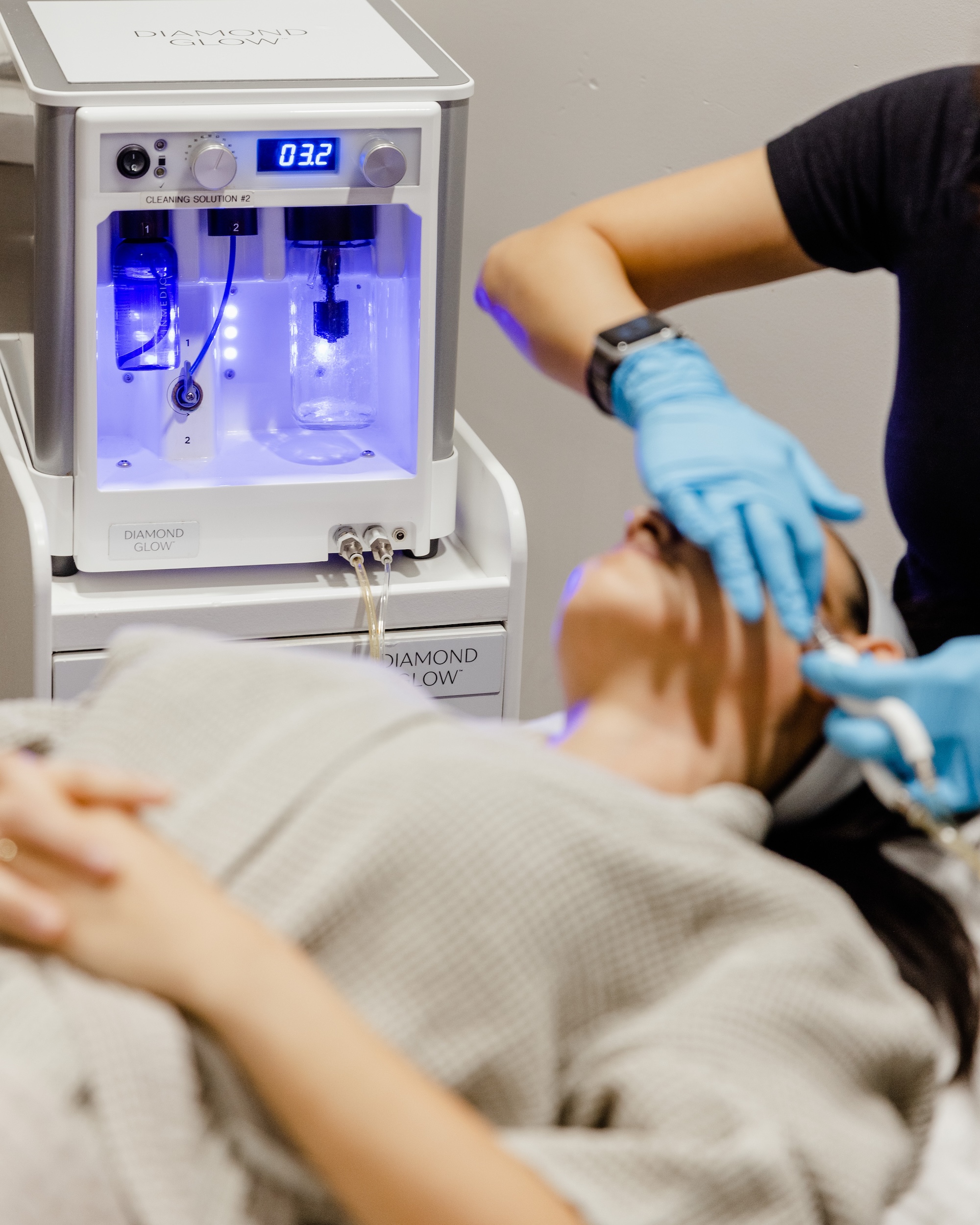 Diamond Glow Facials