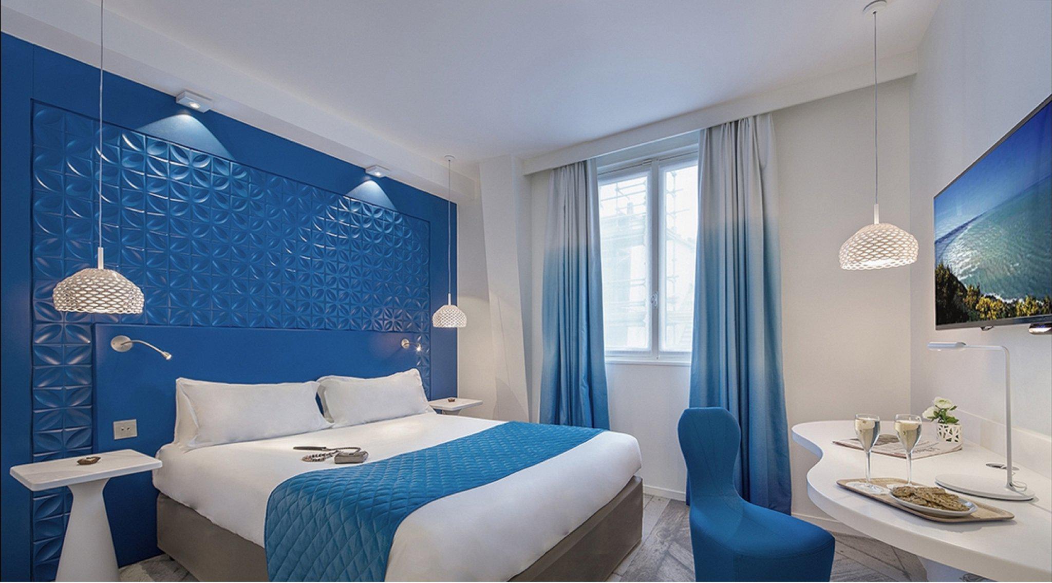 Holiday Inn Paris - Gare de L'Estates, an IHG Hotel