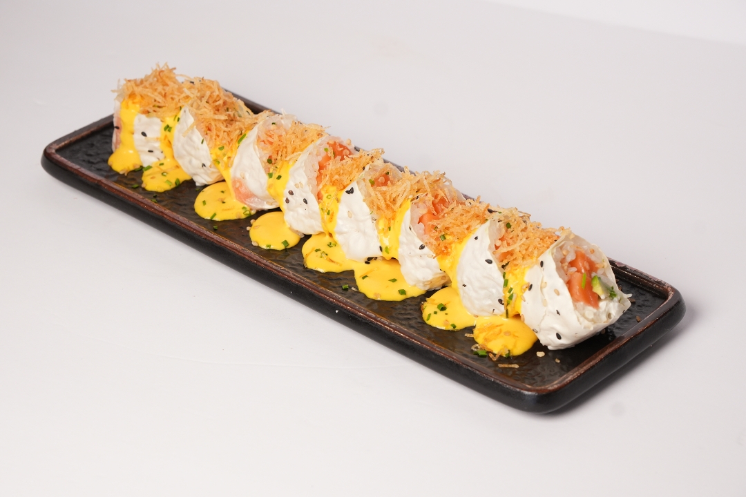 Salmon Truffle Huancaína Roll
