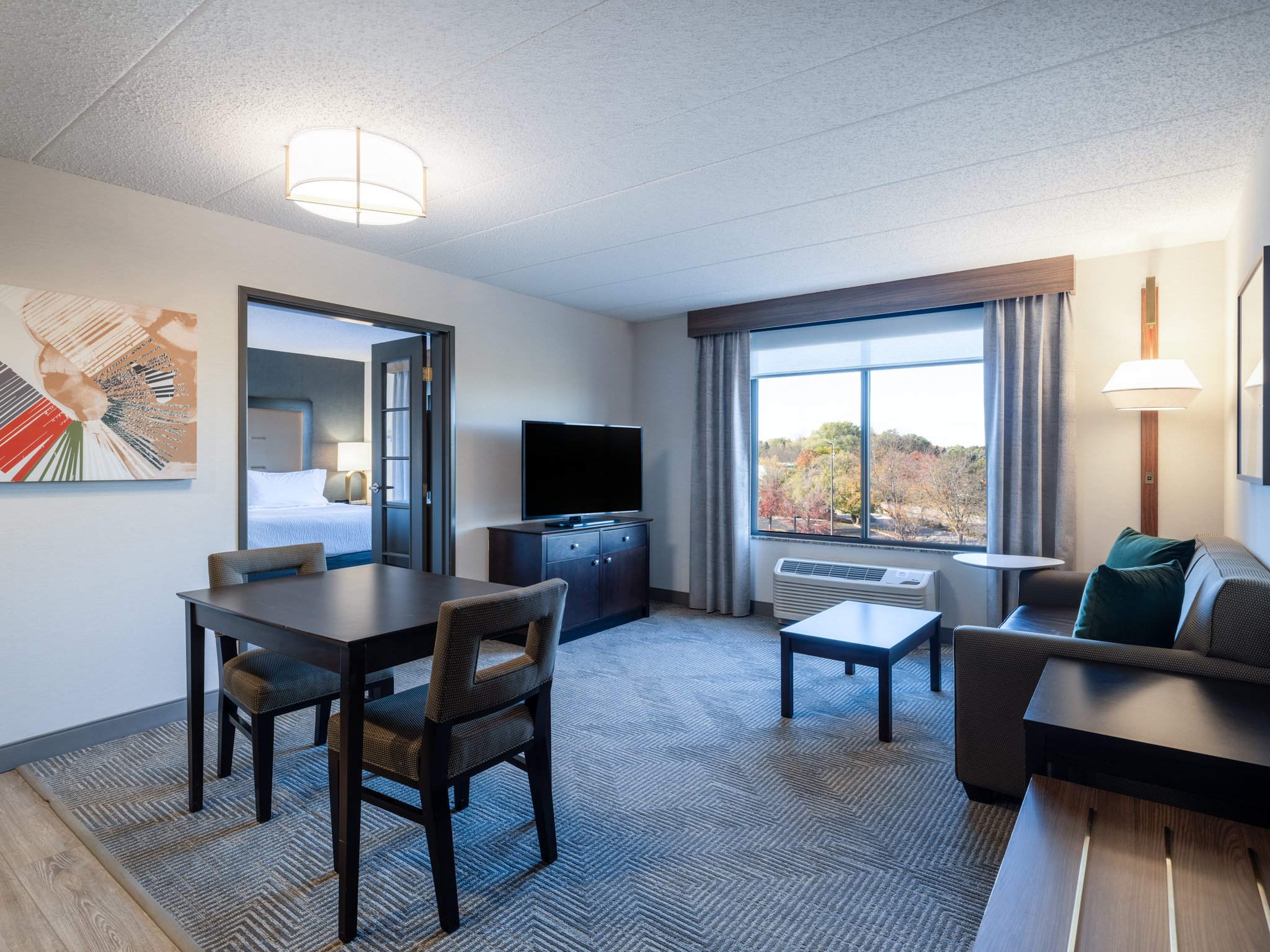 Holiday Inn & Suites Chicago Northwest - Elgin by IHG Image