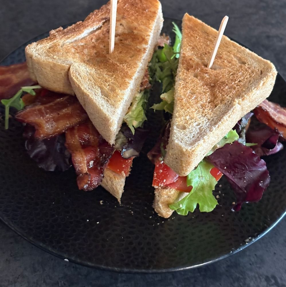 BLT