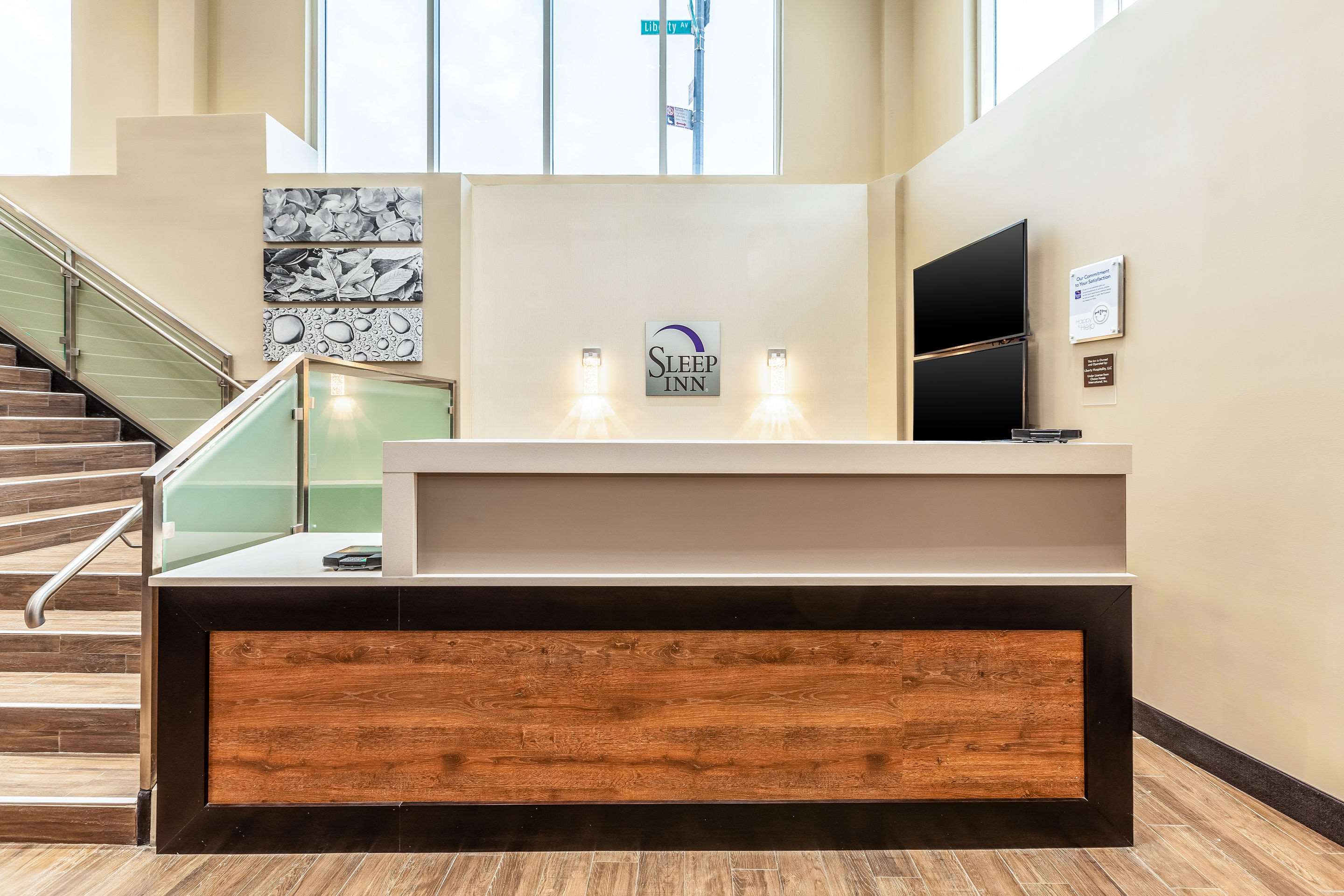 Sleep Inn & Suites Near Jfk Air Train Photo