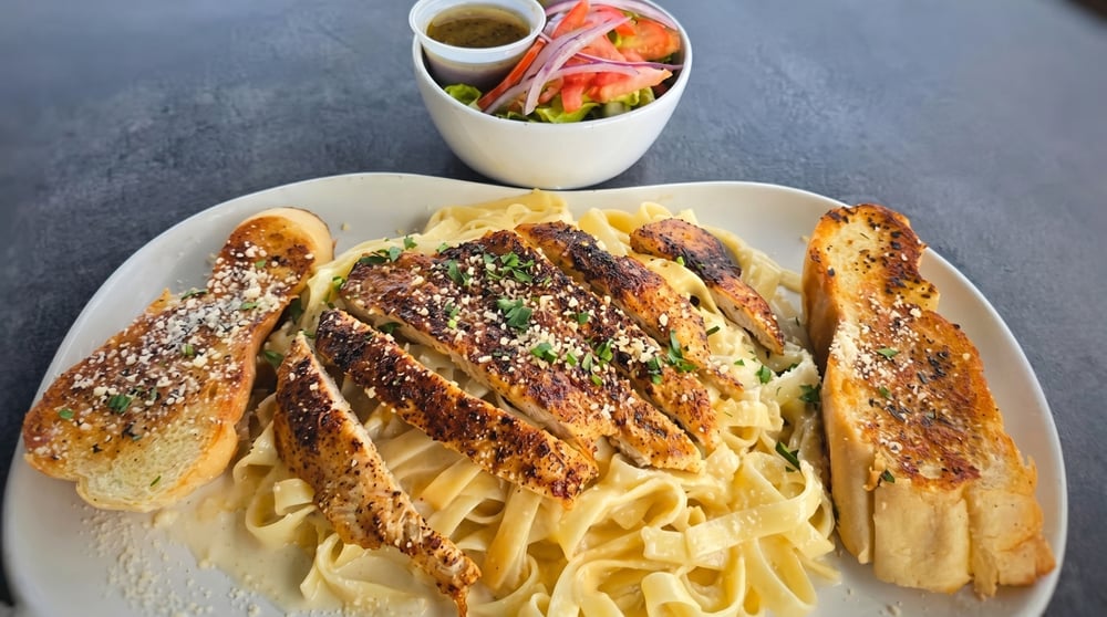 Chx Alfredo pasta