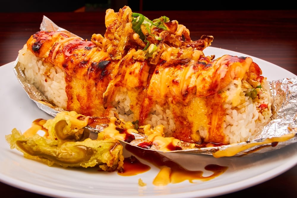 Volcano Roll (9PCS)
