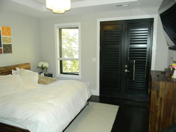 There are few things better than a beautiful black and white color scheme! Thanks to our Wood Blinds and Custom Fit Shutters, this bedroom pulls it off perfectly!  BudgetBlindsArlingtonAlexandria  WoodBlinds  Shutters  BlindedByBeauty  ShutterAtTheBeauty  FreeConsultation  WindowWednesday