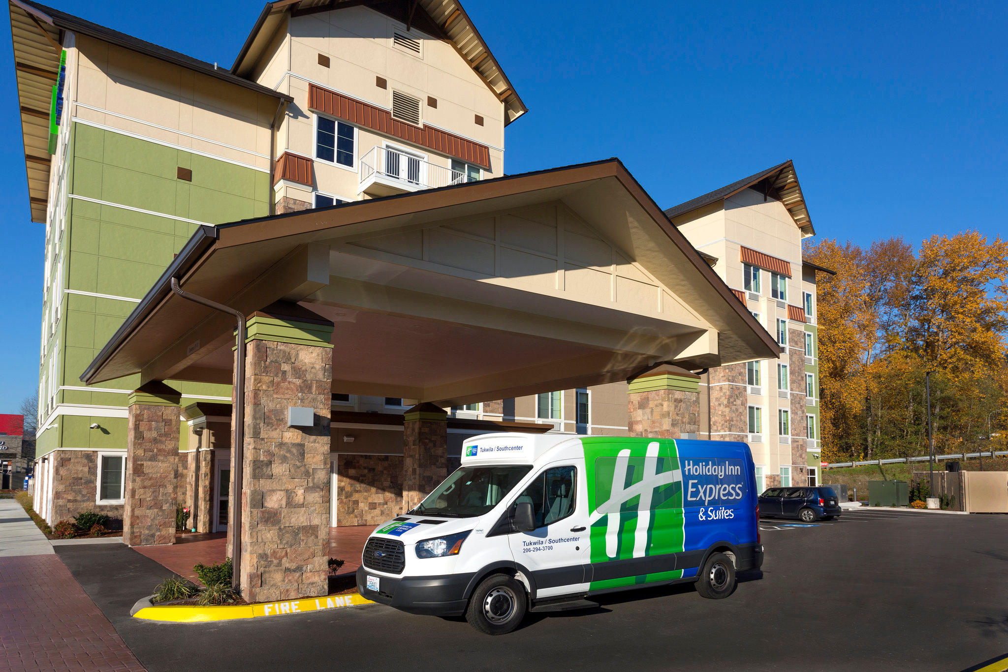 Holiday Inn Express & Suites Seattle South - Tukwila Photo