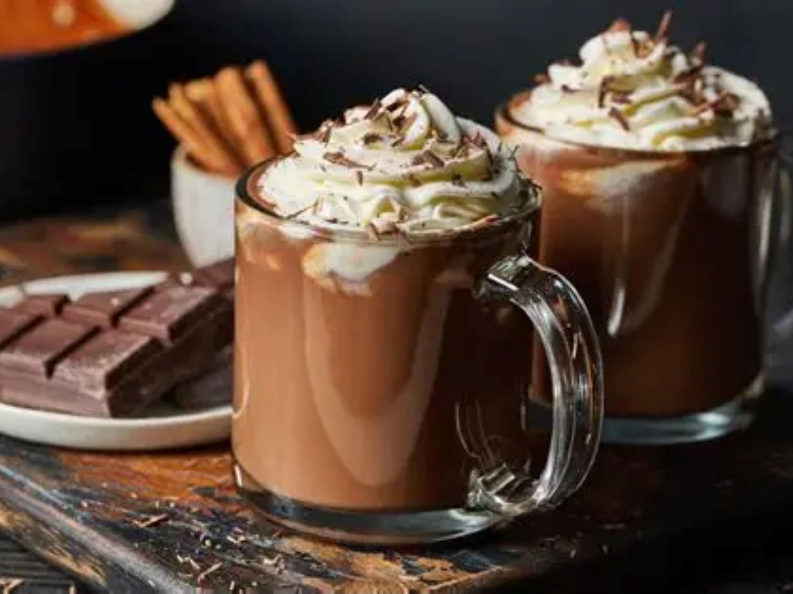 HOT CHOCOLATE 16oz