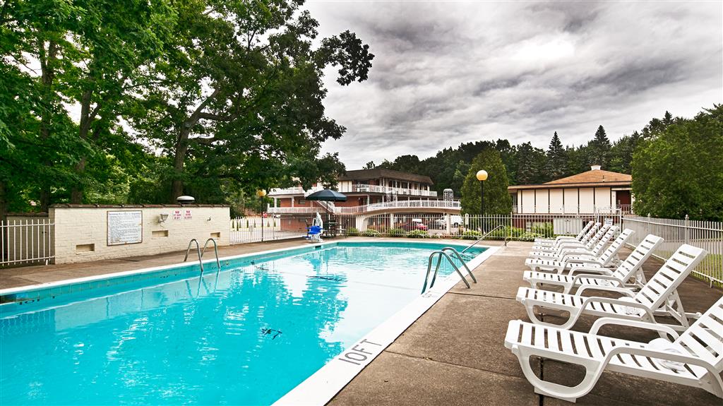 Best Western Hazleton Inn & Suites Image