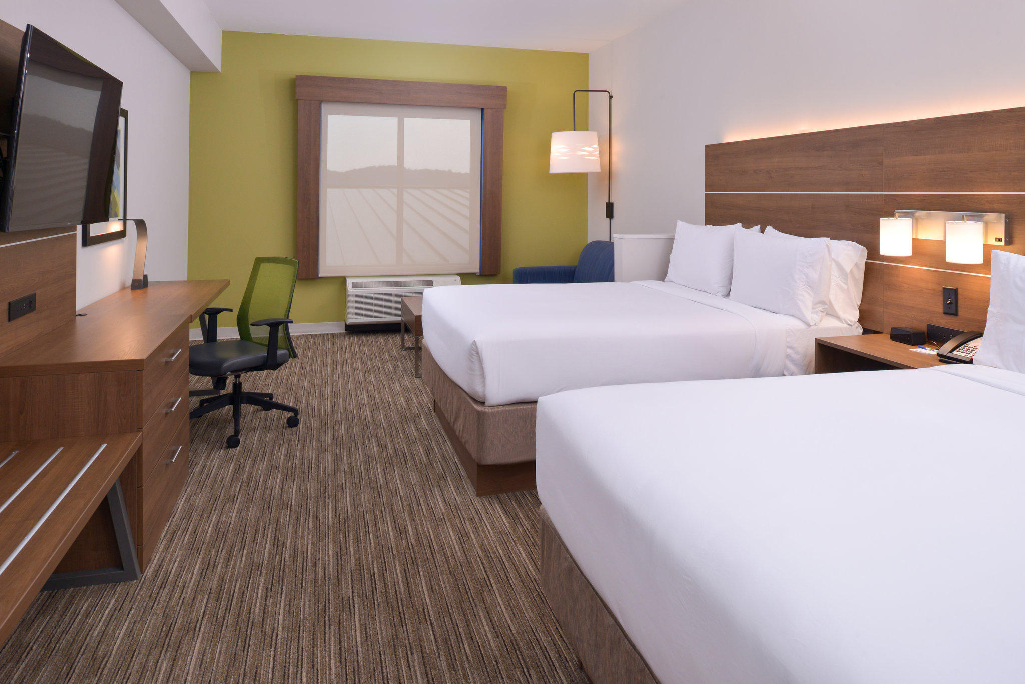 Holiday Inn Express Spring Hill Photo