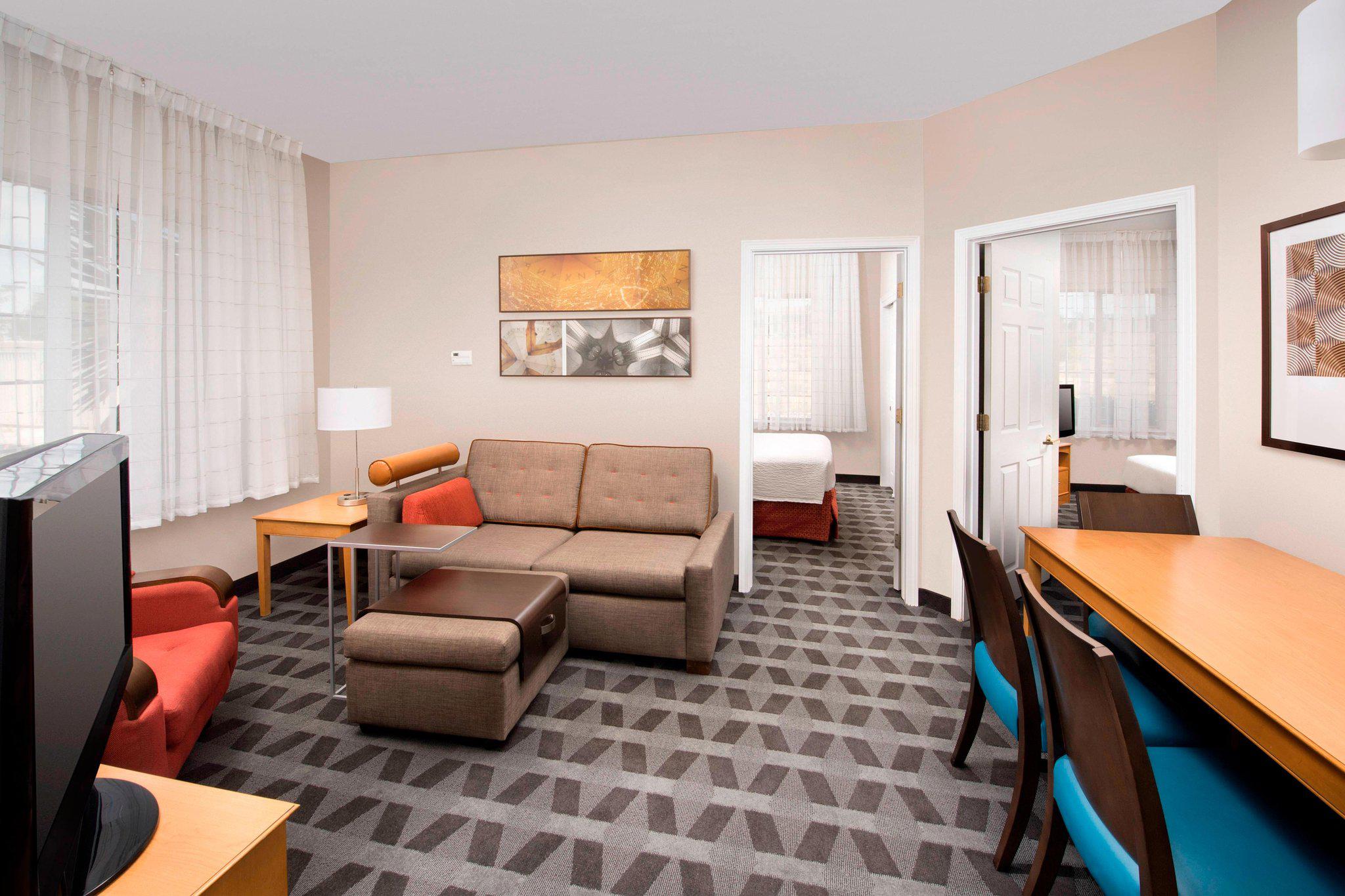 TownePlace Suites by Marriott Albuquerque Airport Photo