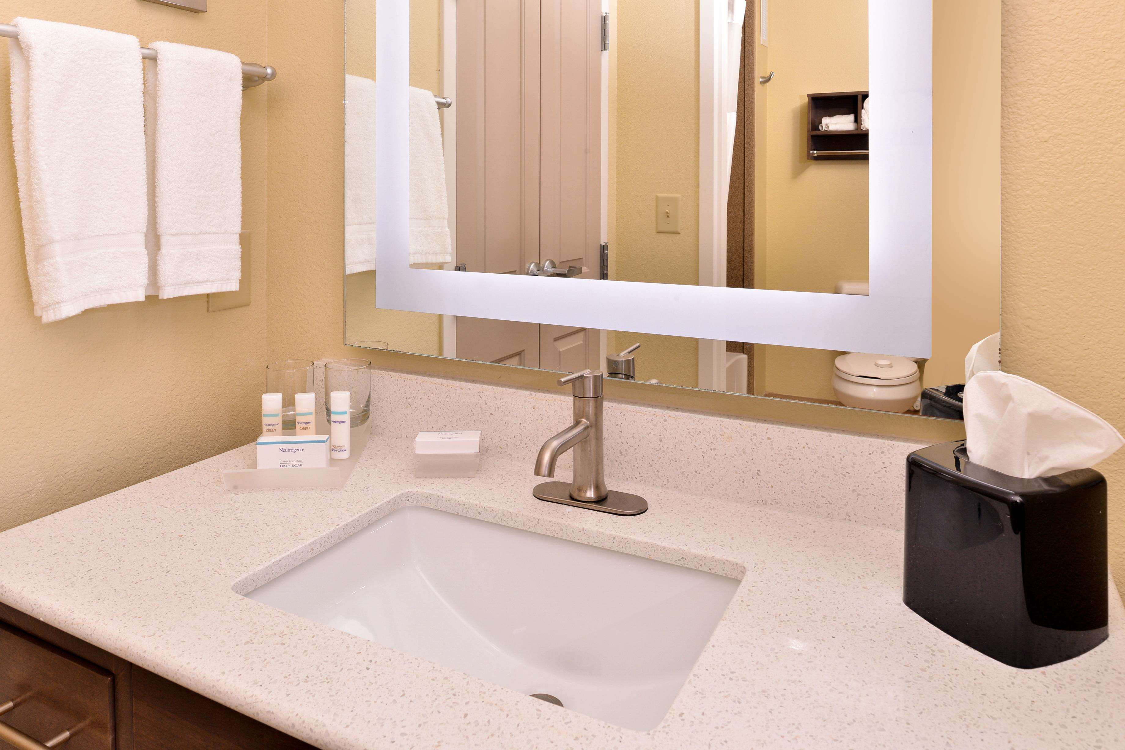 Homewood Suites by Hilton Houma Photo