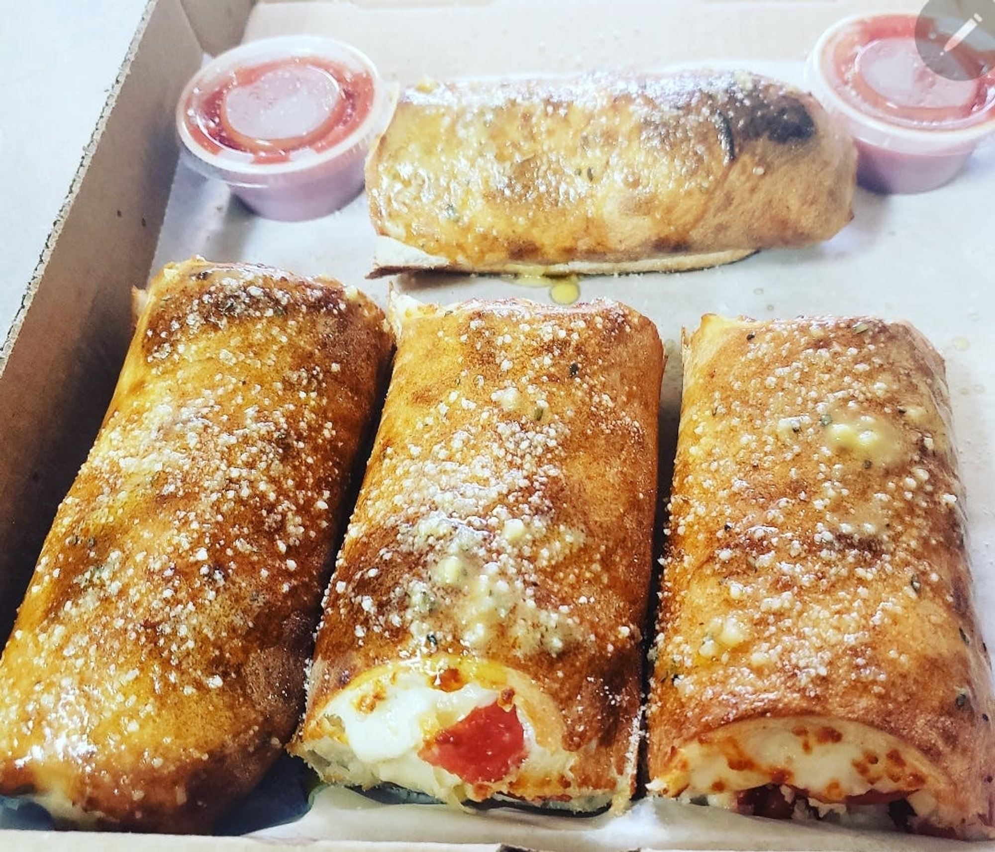 Pepperoni rolls
