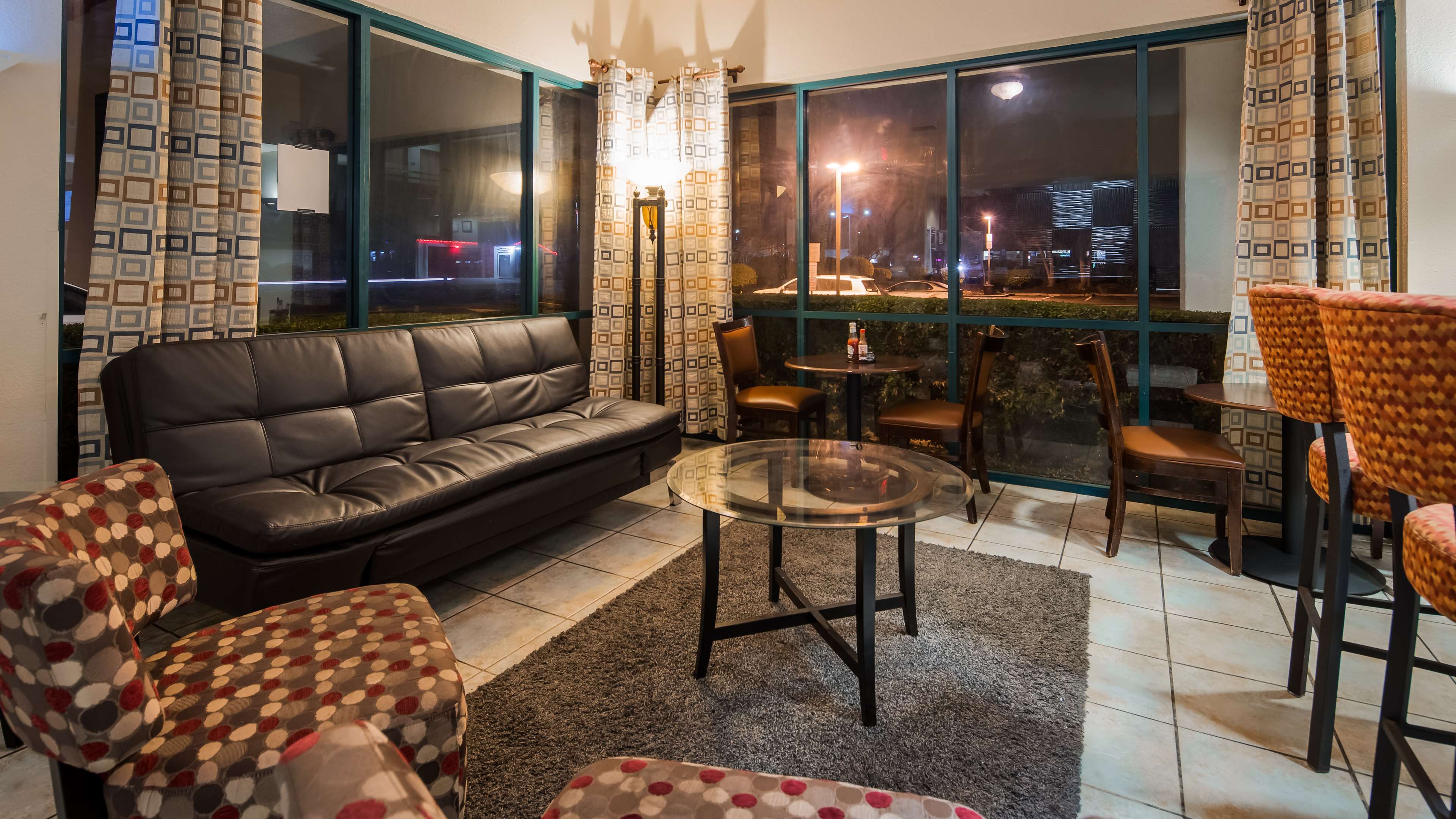 Best Western Heritage Inn Photo