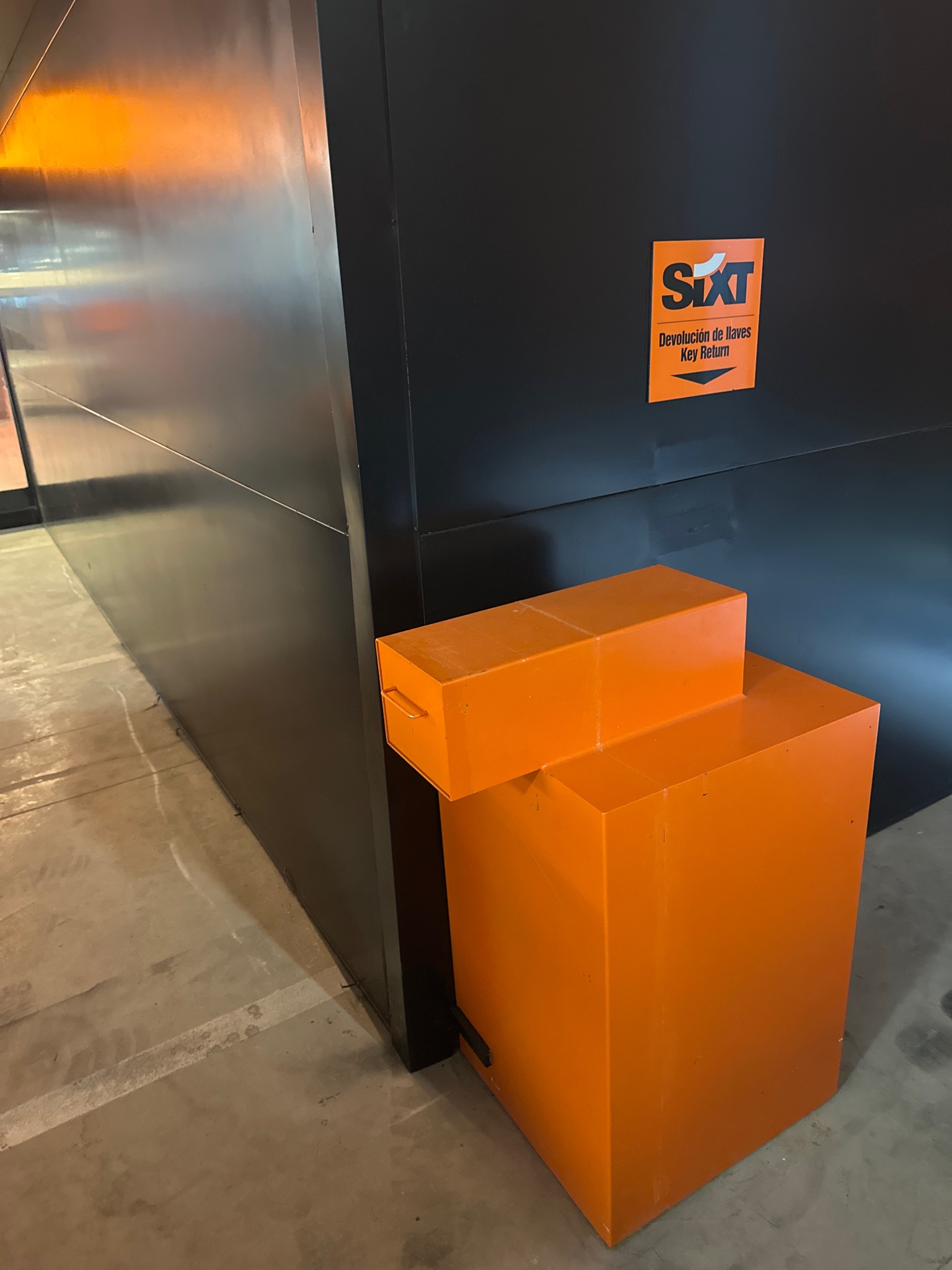 SIXT - Madrid Atocha Estaci&oacute;n 38