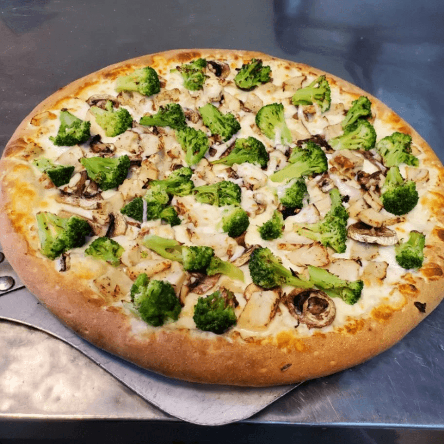 Chicken Broccoli Alfredo Pizza