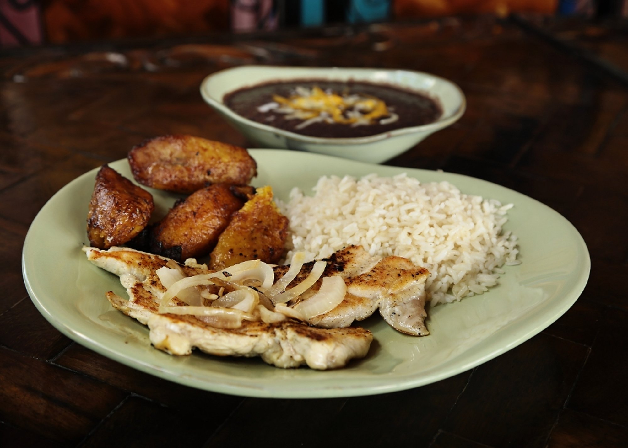 L-BISTEC DE POLLO