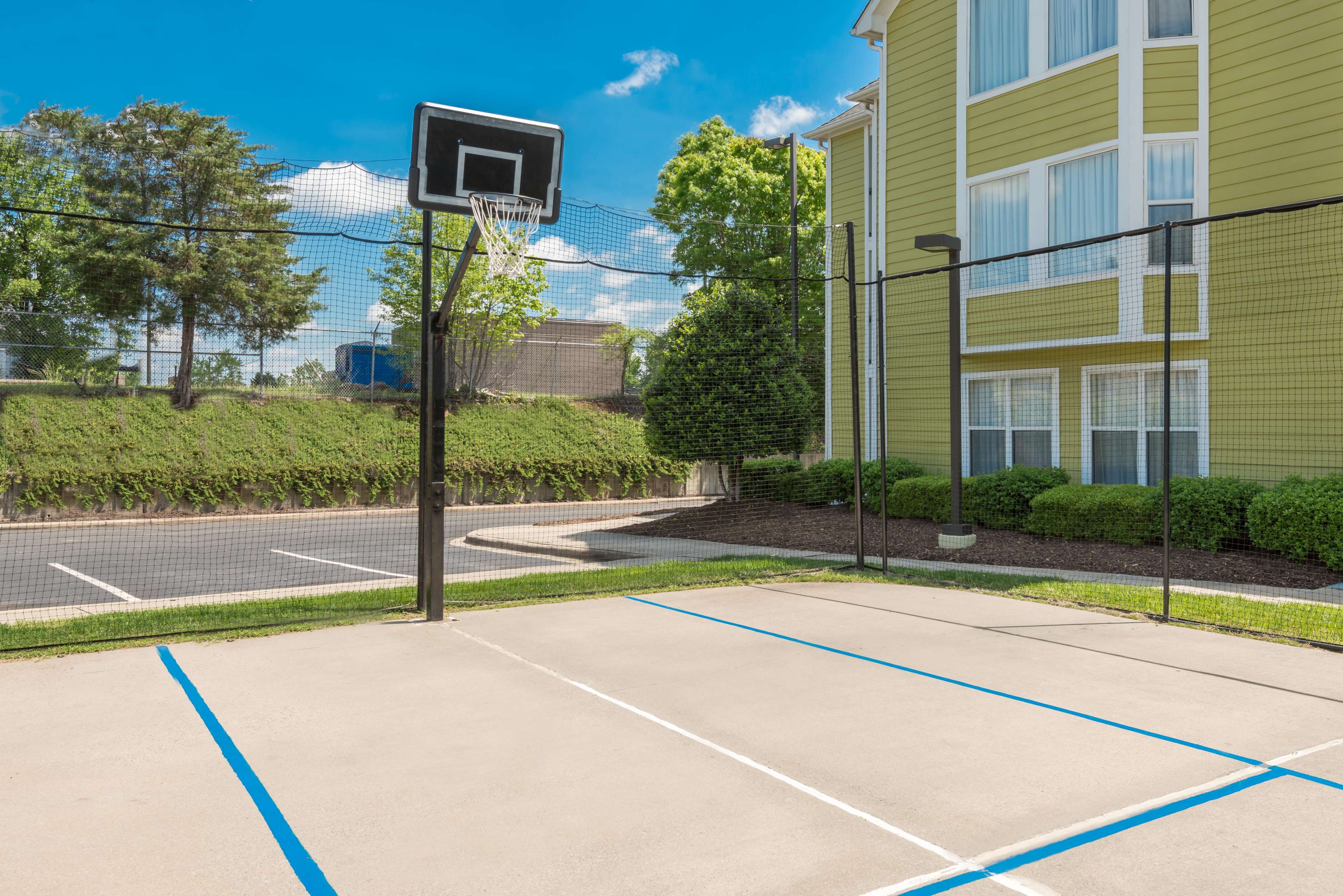 Homewood Suites by Hilton Charlotte-North/Univ Research Park Photo