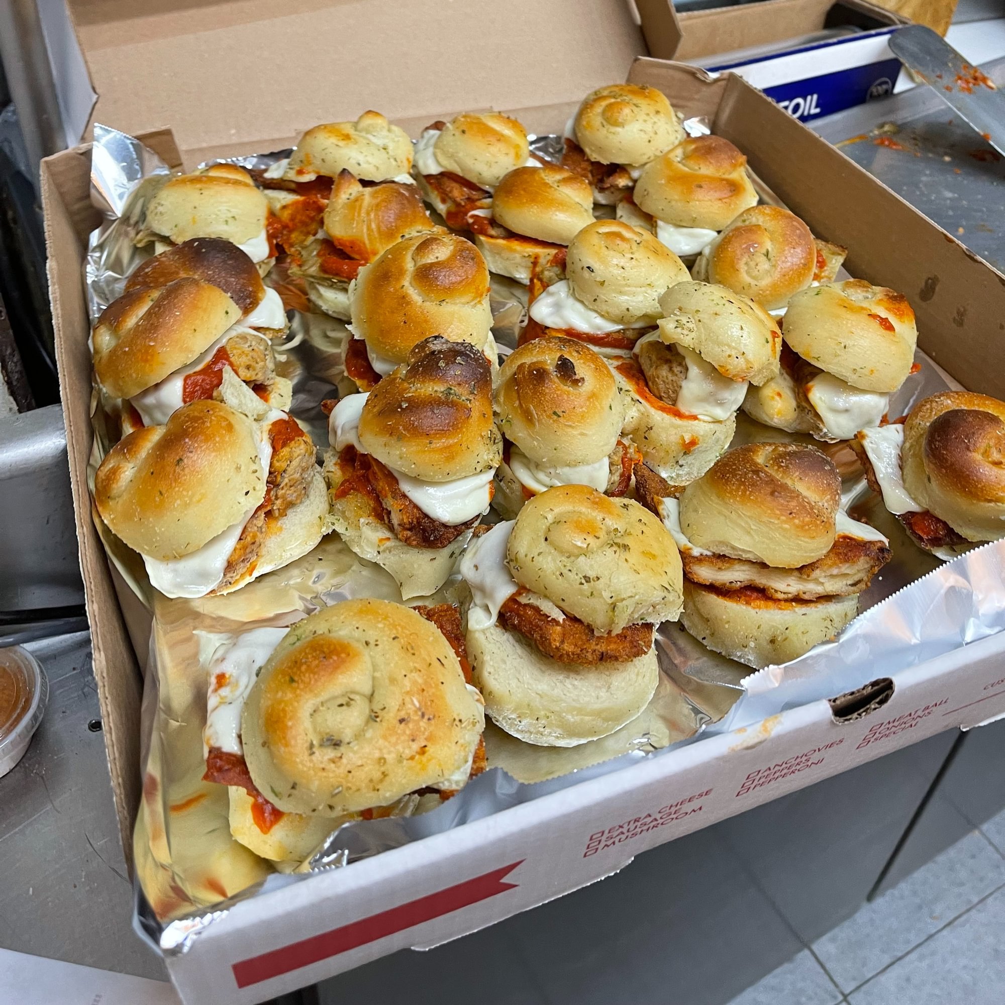 20 pz Garlic Knot slider box