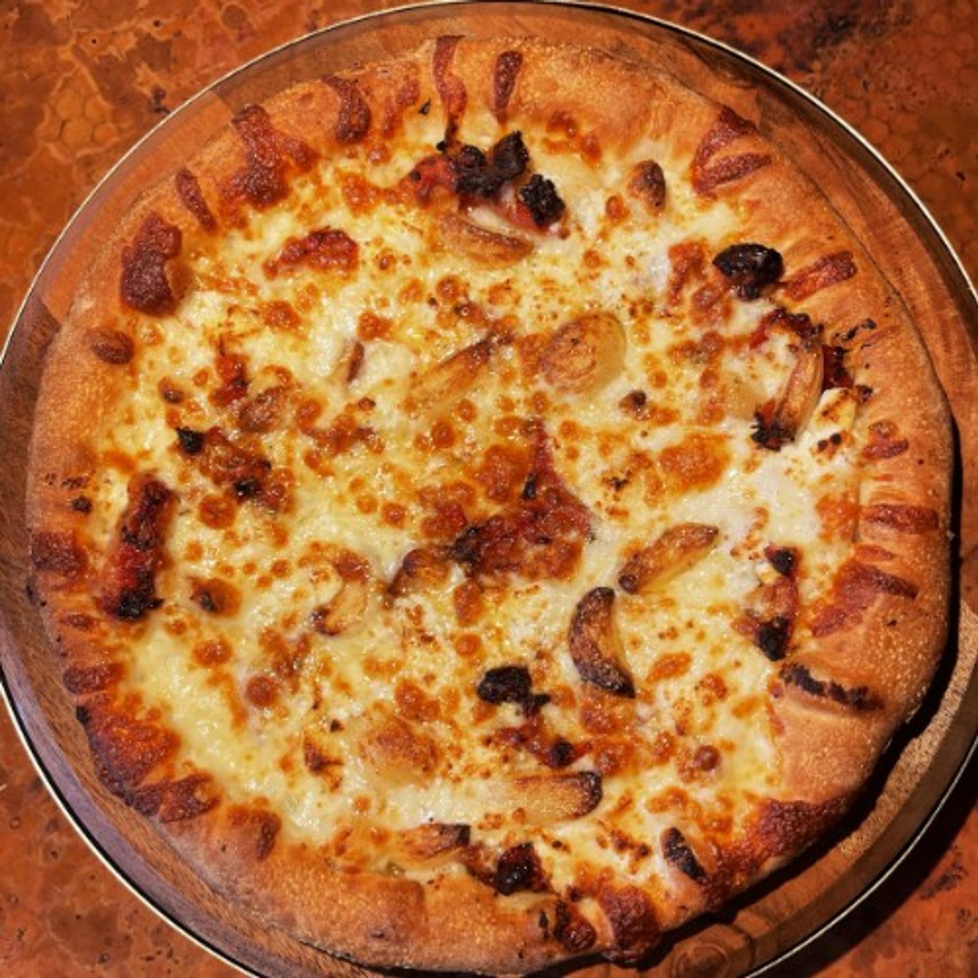 Roasted Garlic Pizza (Large 14")