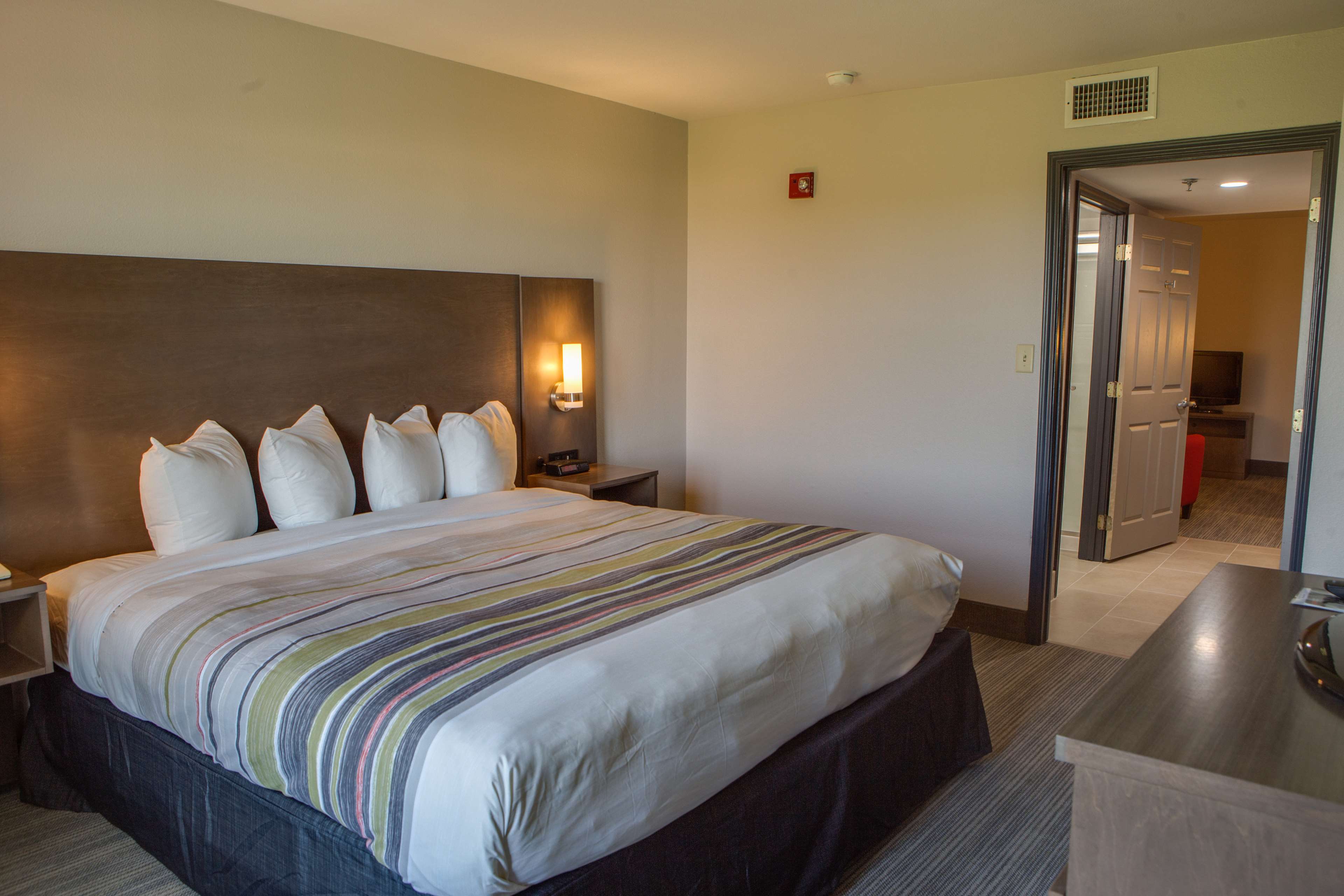 Country Inn & Suites by Radisson, Harlingen, TX Photo