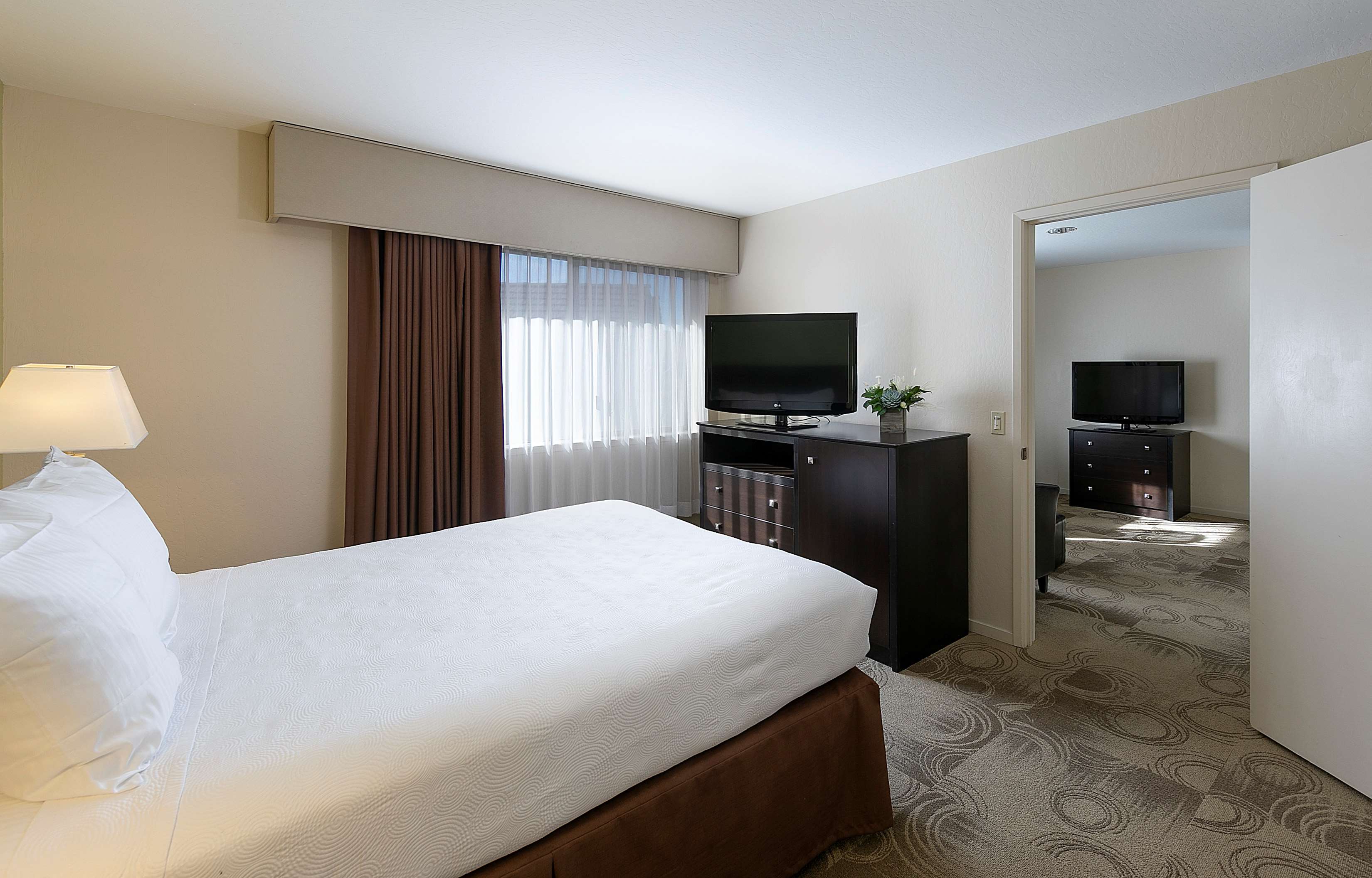 Best Western Seacliff Inn Photo