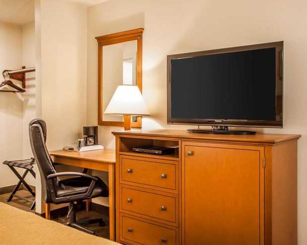 Images Rodeway Inn