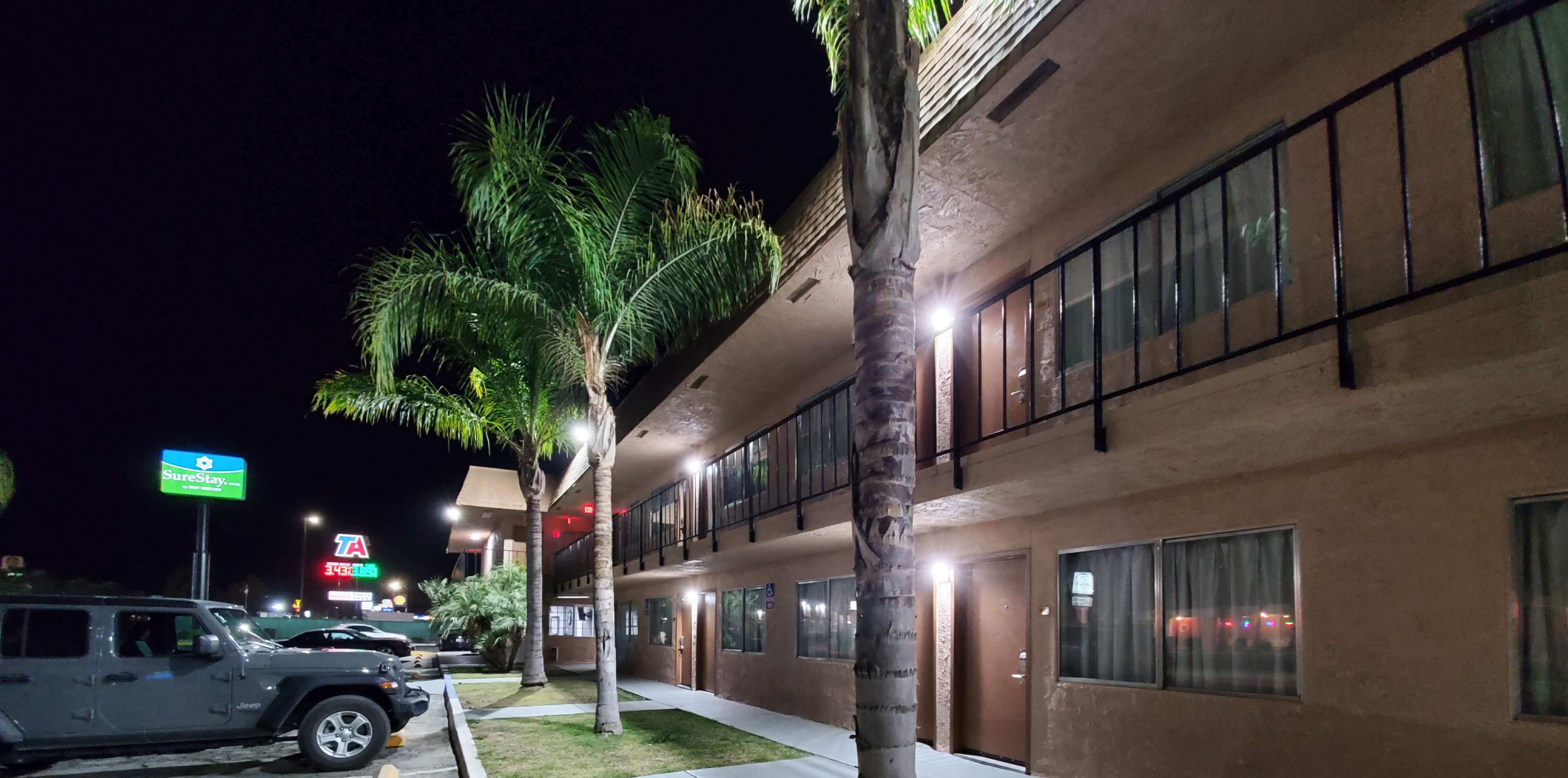 SureStay Hotel by Best Western Buttonwillow Photo