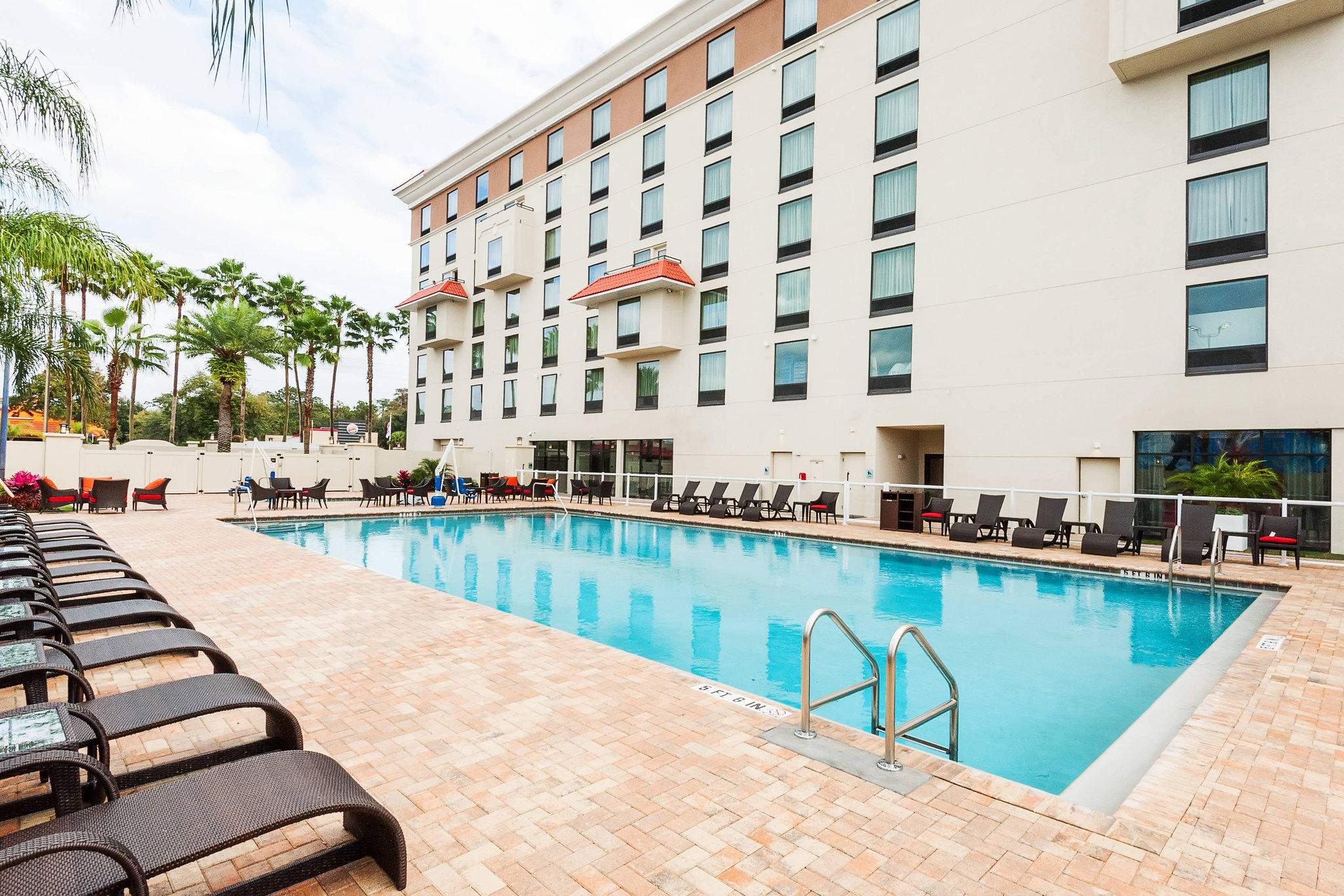 Delta Hotels by Marriott Orlando Lake Buena Vista Photo