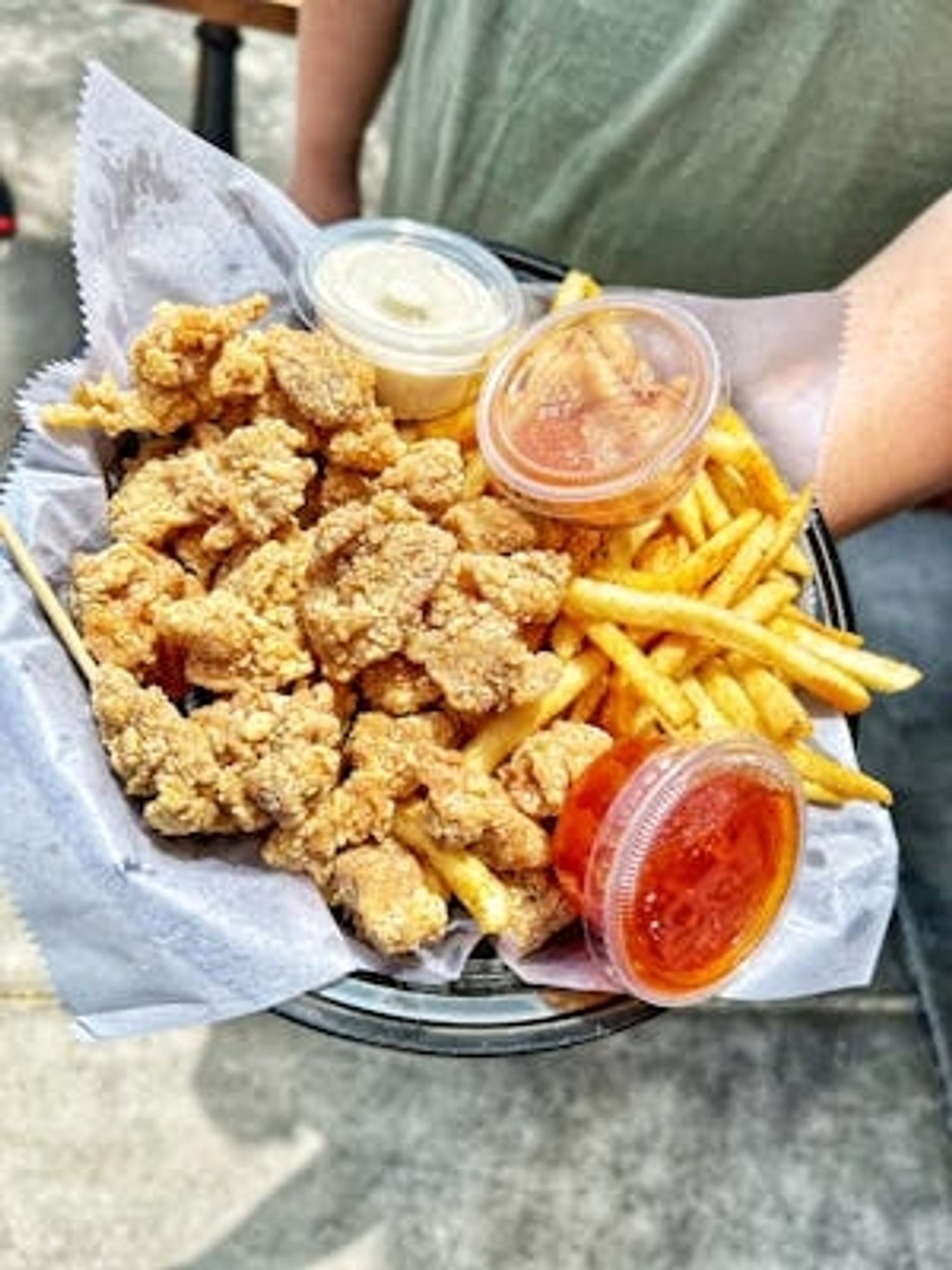 POPCORN CHICKEN W/ FRENCH FRIES