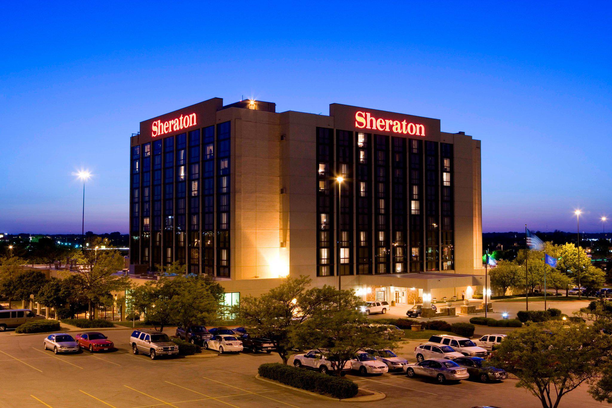 Sheraton West Des Moines Hotel Photo