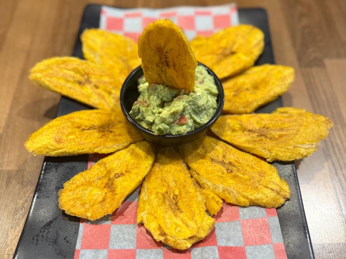 Tostones y Guacamole