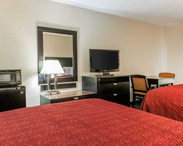 Images Quality Inn
