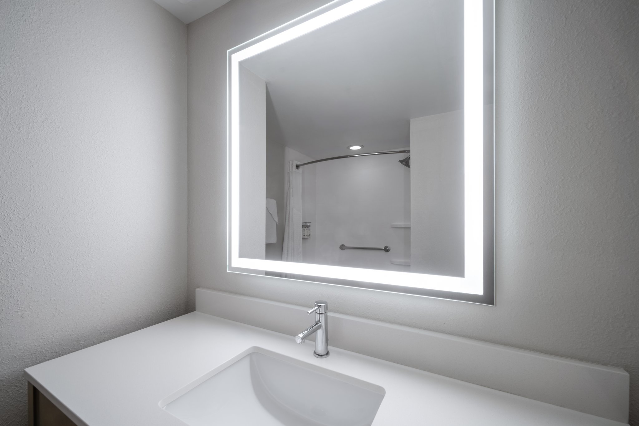 Holiday Inn Express Pembroke by IHG Image