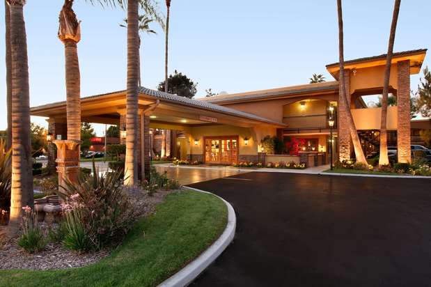 Images SureStay Plus Hotel by Best Western San Bernardino South