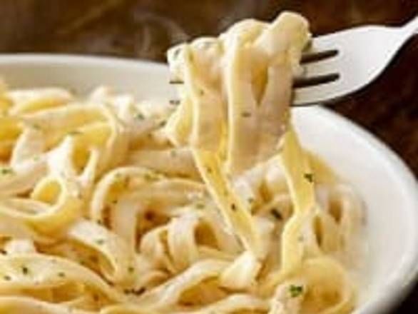 Fettuccine Alfredo