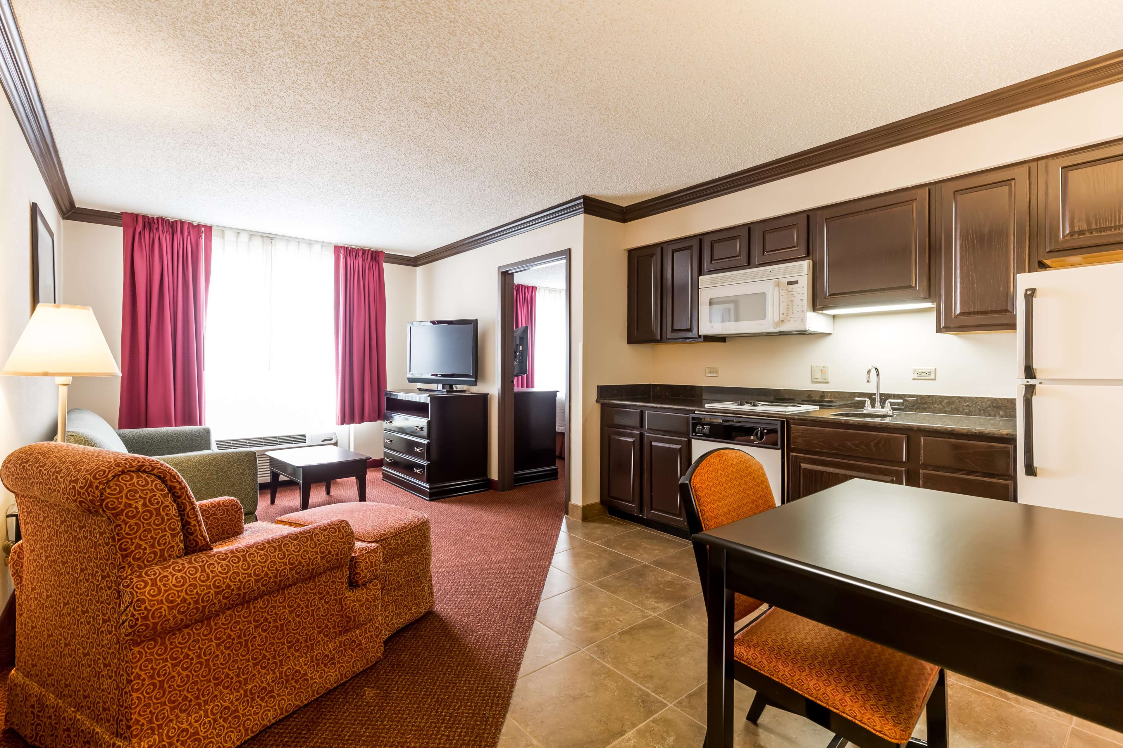 Hampton Inn & Suites Chicago/Hoffman Estates Photo