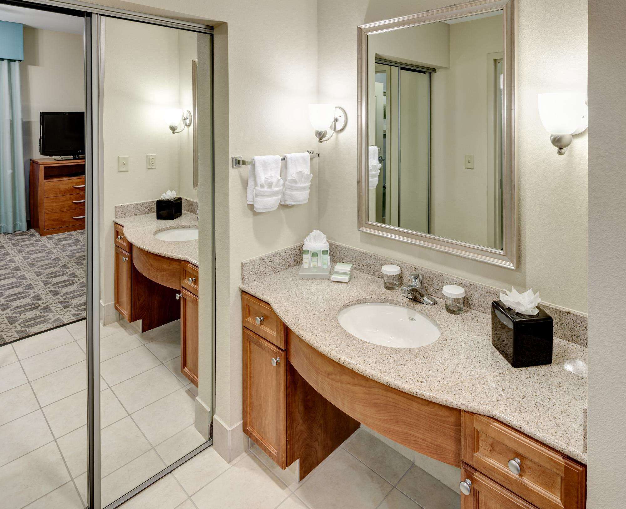 Homewood Suites by Hilton Irving-DFW Airport Photo