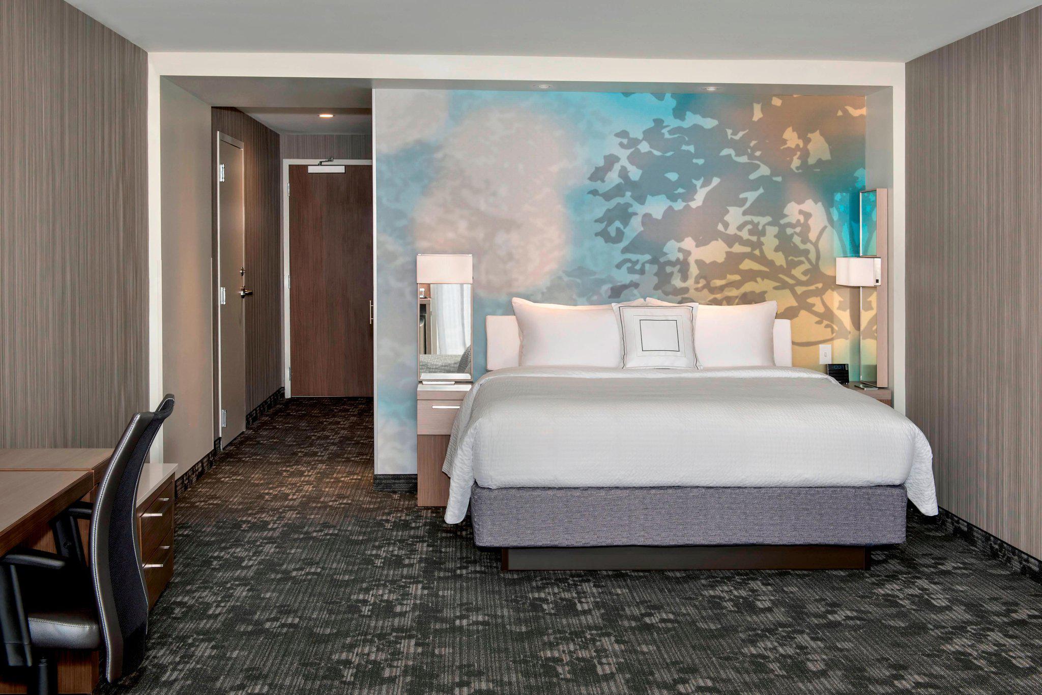 Courtyard by Marriott Schenectady at Mohawk Harbor Photo