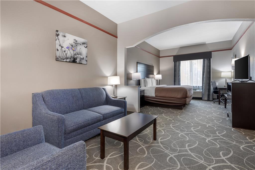 Best Western Limestone Inn & Suites Image