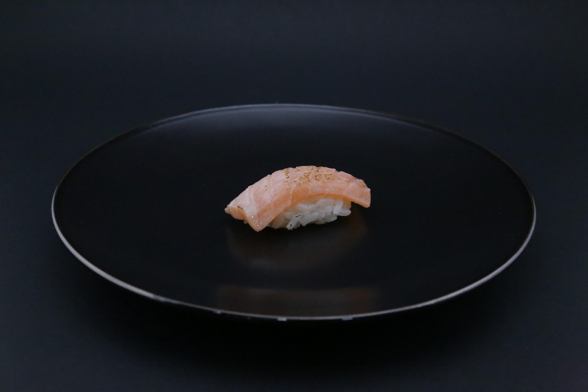 Torched Scottish Salmon Belly Nigiri (2pcs)