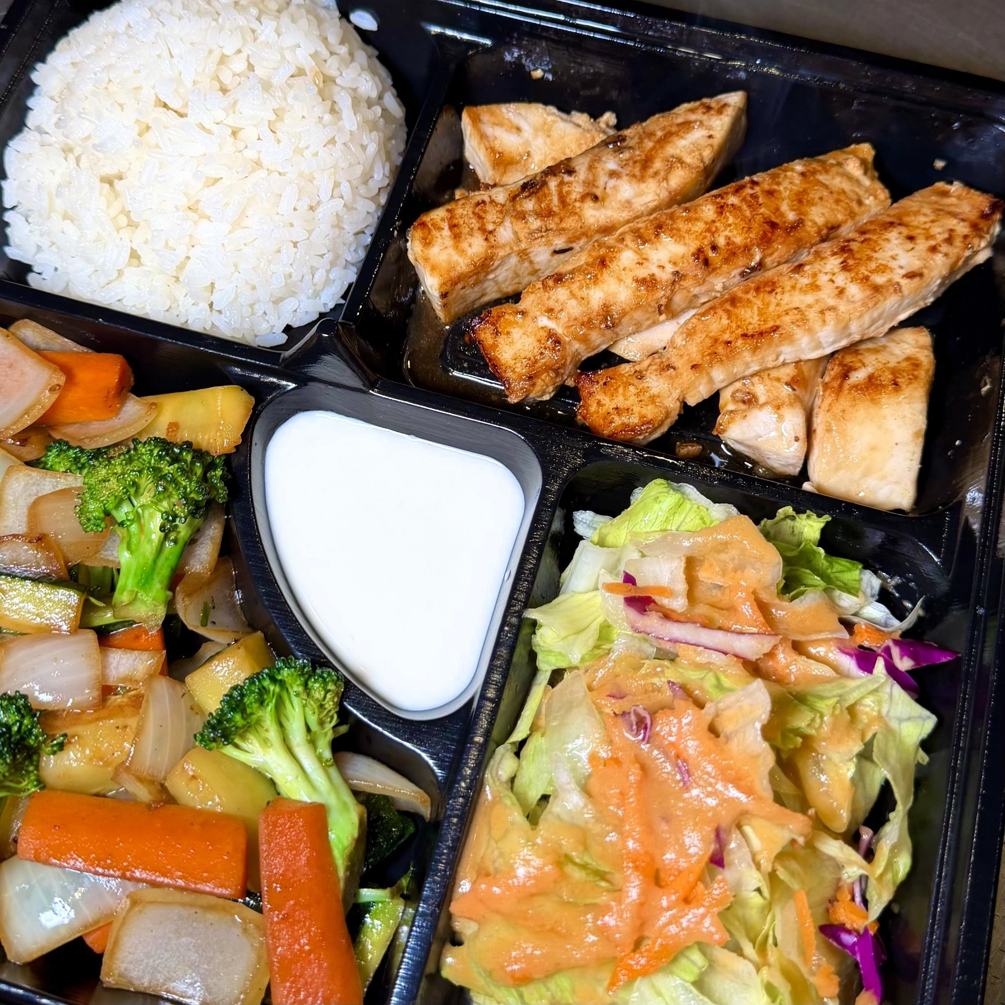 Hibachi Salmon Bento