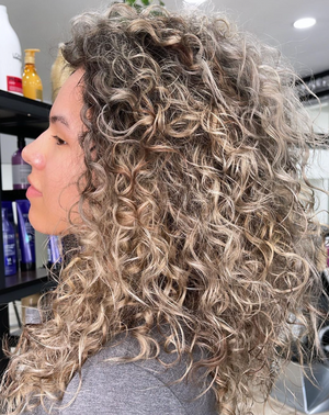 Have You Been in Search of a Curly Hair Salon in Miami?