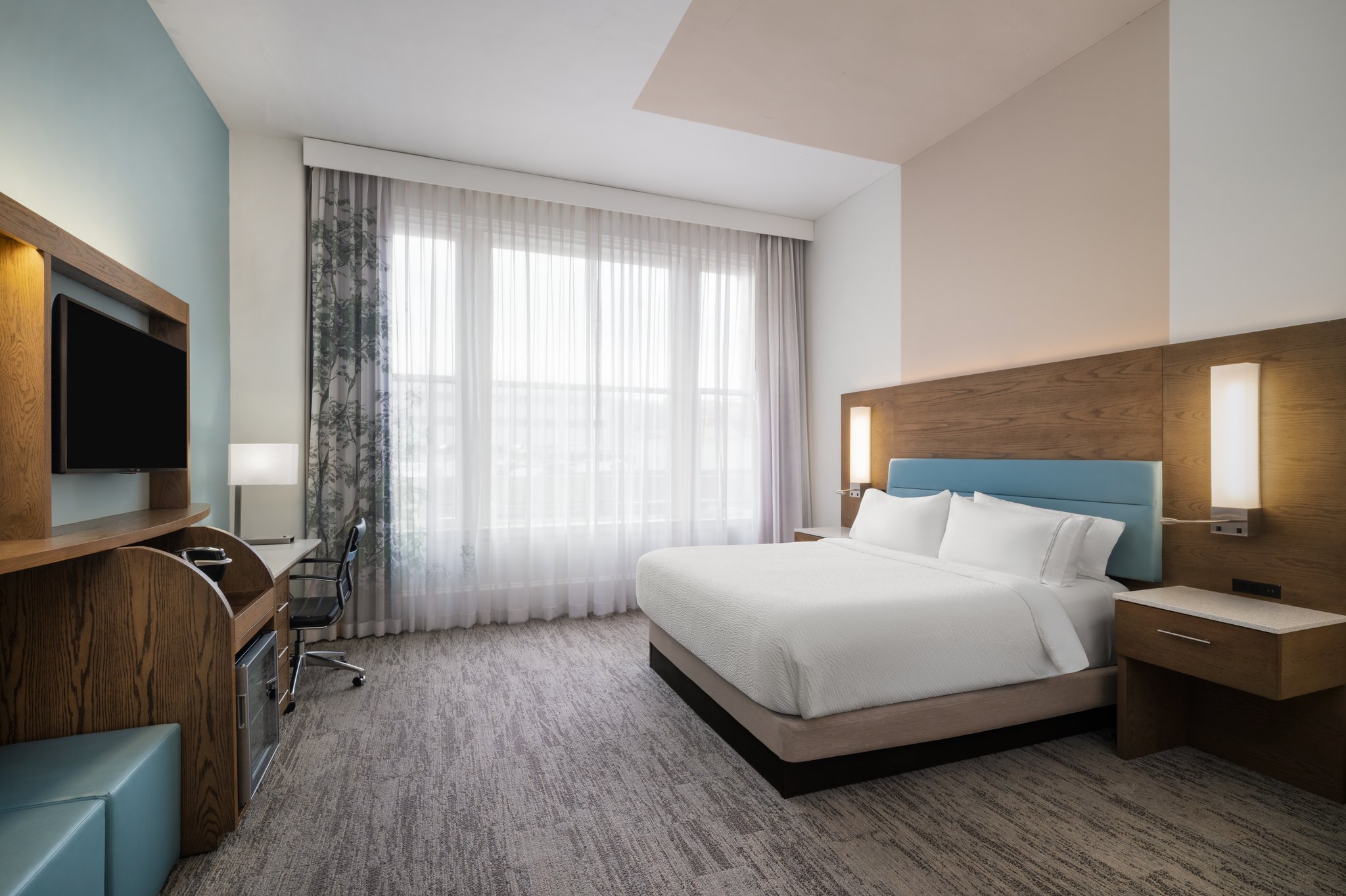 EVEN Hotel Pittsburgh Downtown by IHG Image