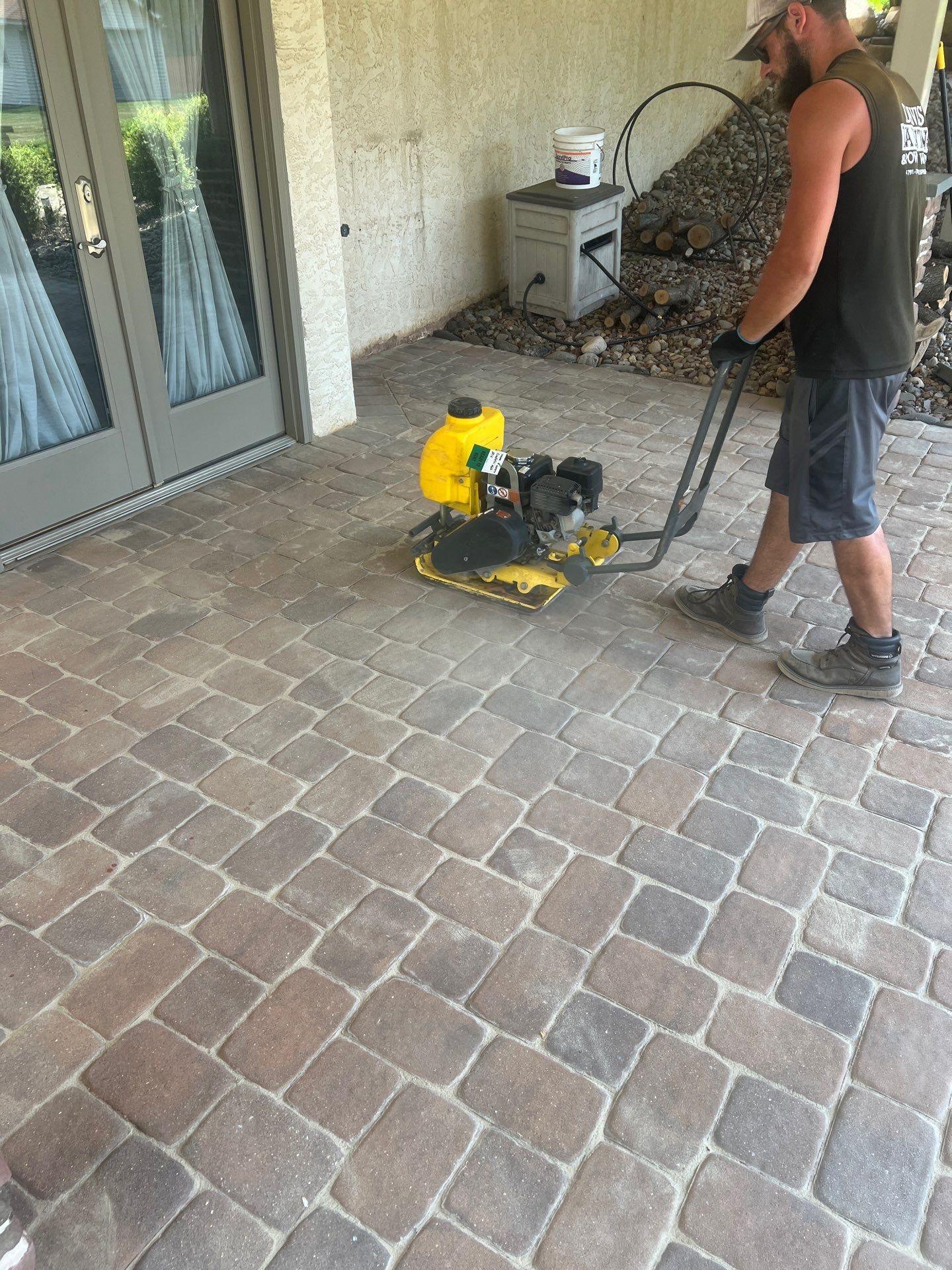 SUDS Power Washing Image