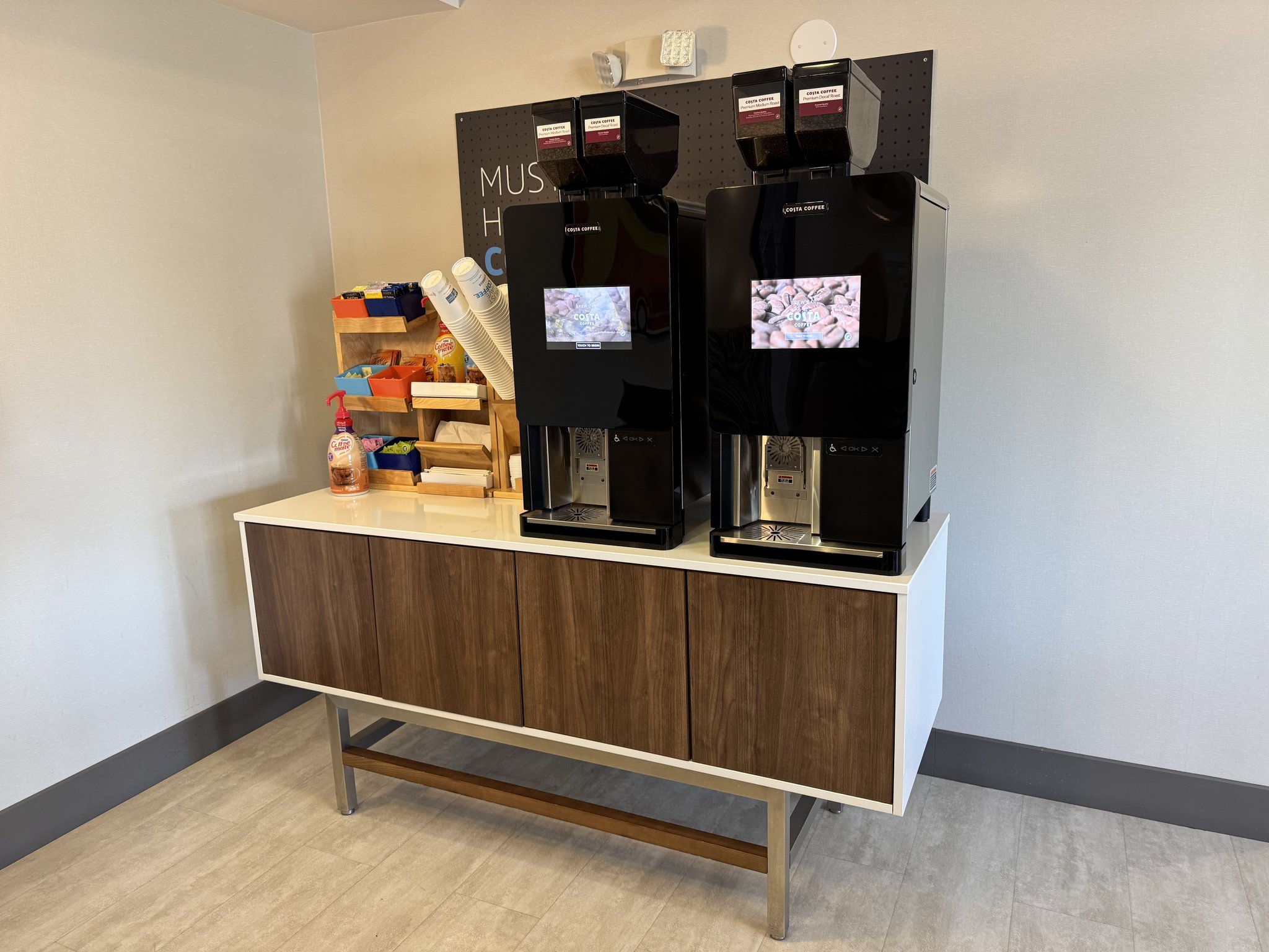 Holiday Inn Express & Suites Chehalis-Centralia by IHG Image