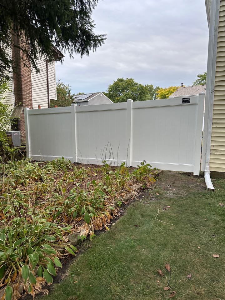 Top Rail Fence Naperville Image