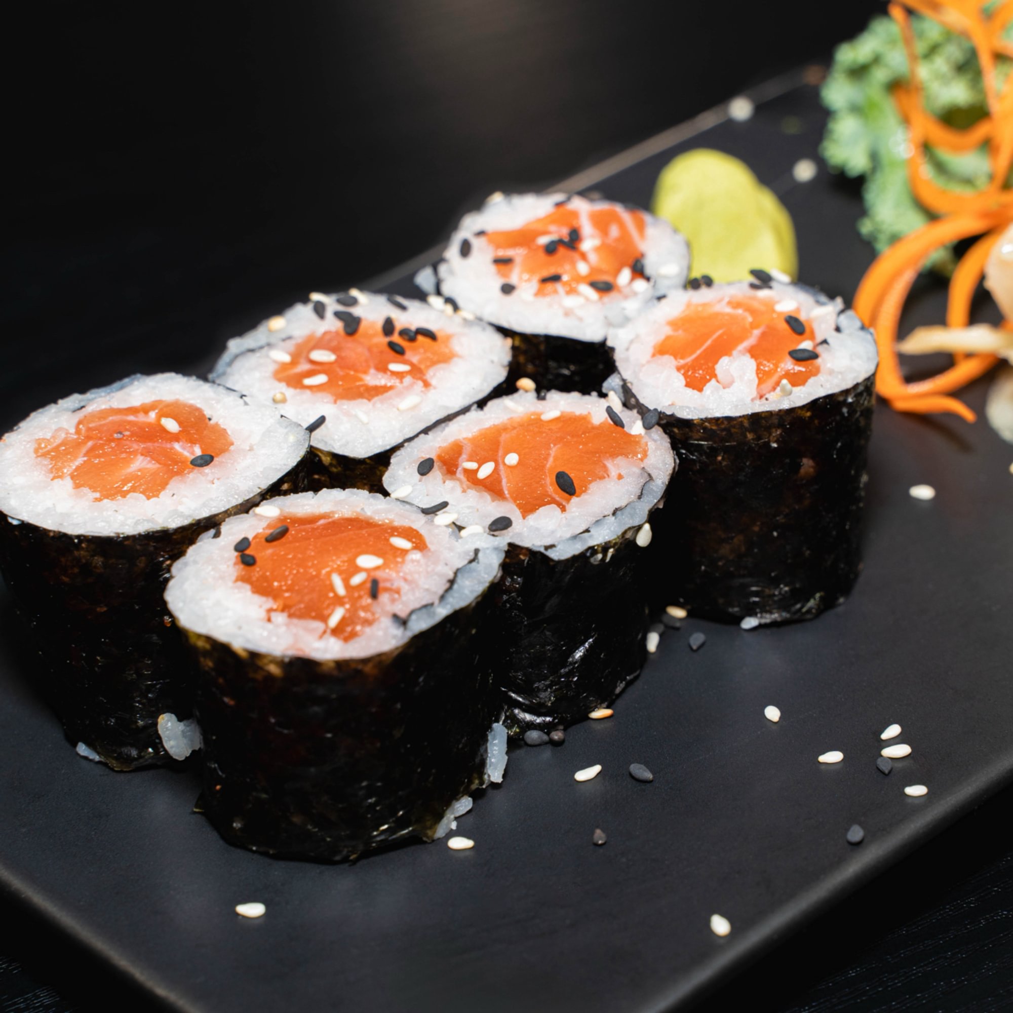 Salmon Roll