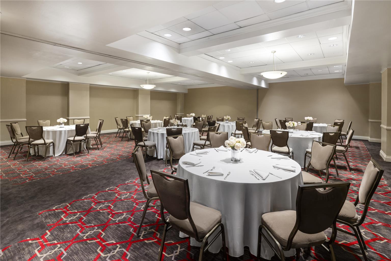 Best Western Premier Plainview-Long Island Hotel Image