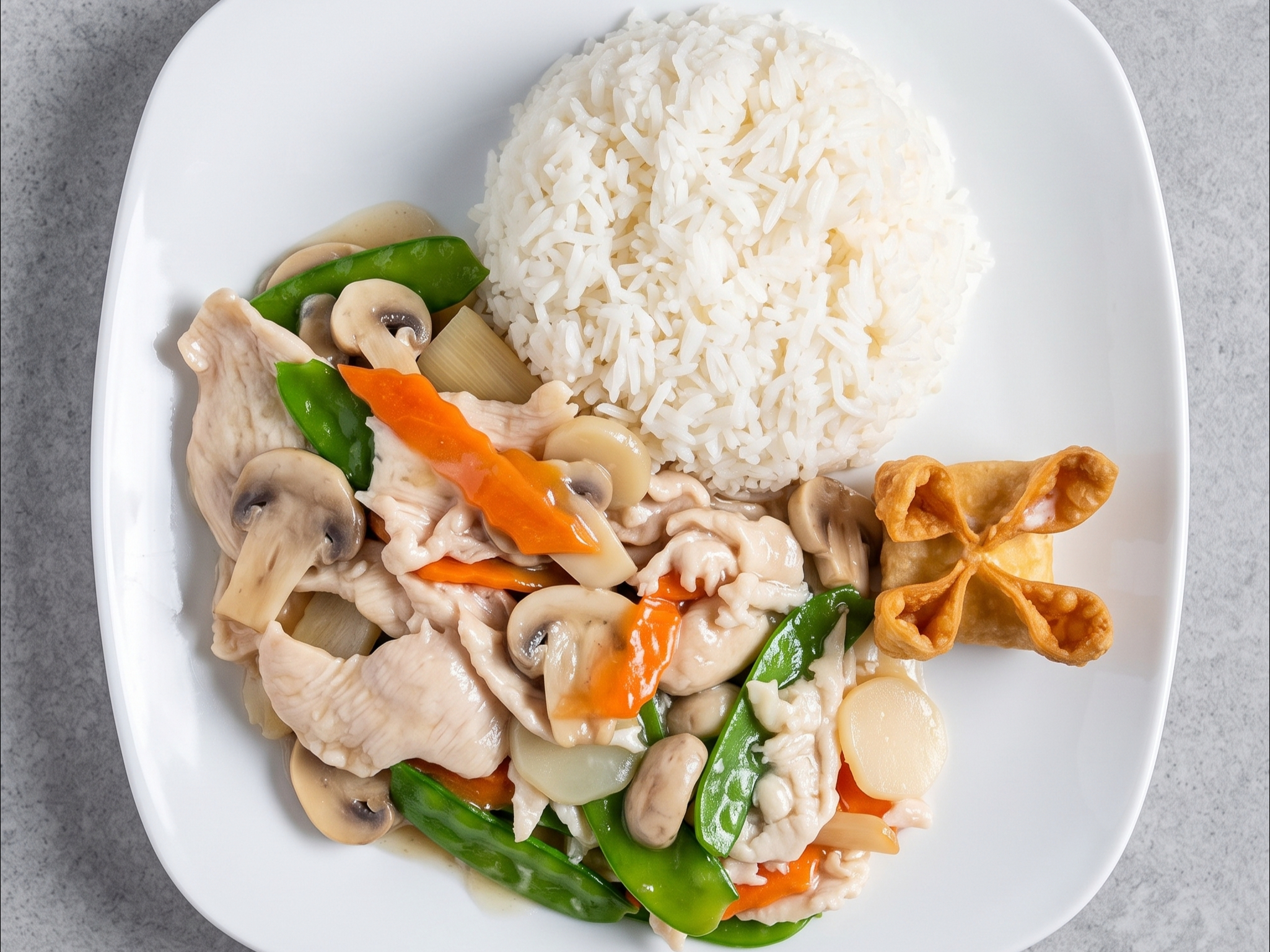 C10 Moo Goo Gai Pan